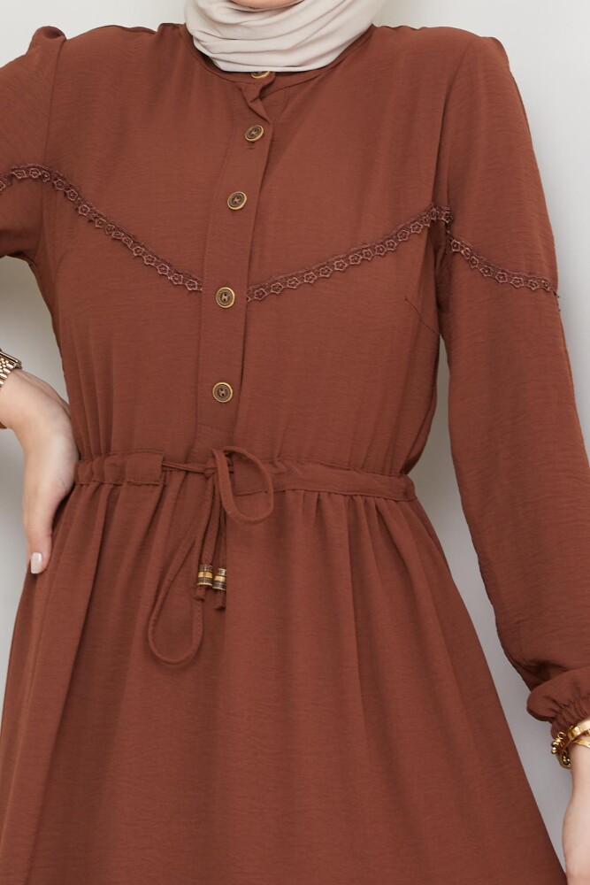 Yarım Düğmeli Parçalı Bağcıklı Elbise - 6